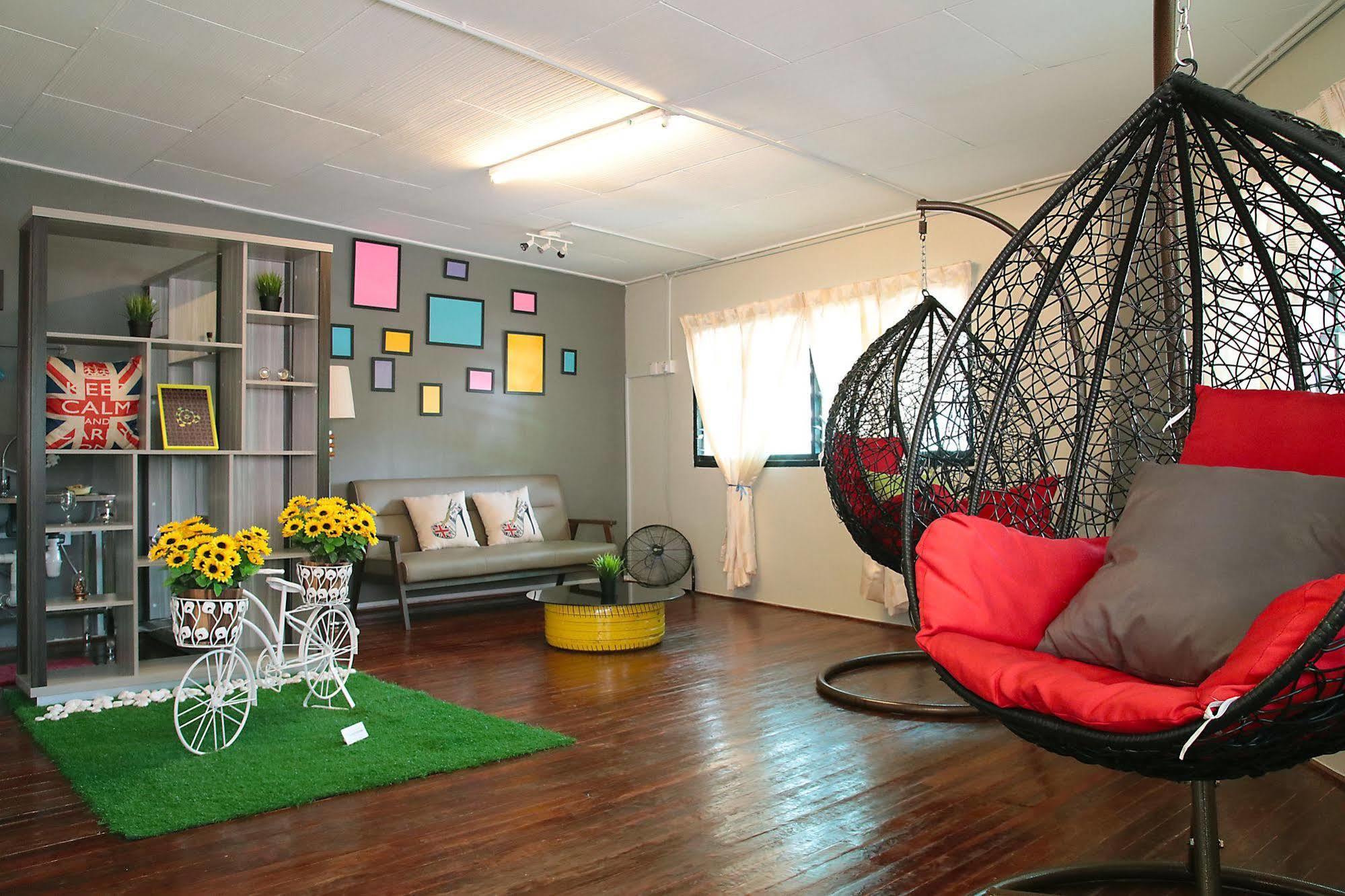 Hostel The Bunk By Olive Melaka Zewnętrze zdjęcie